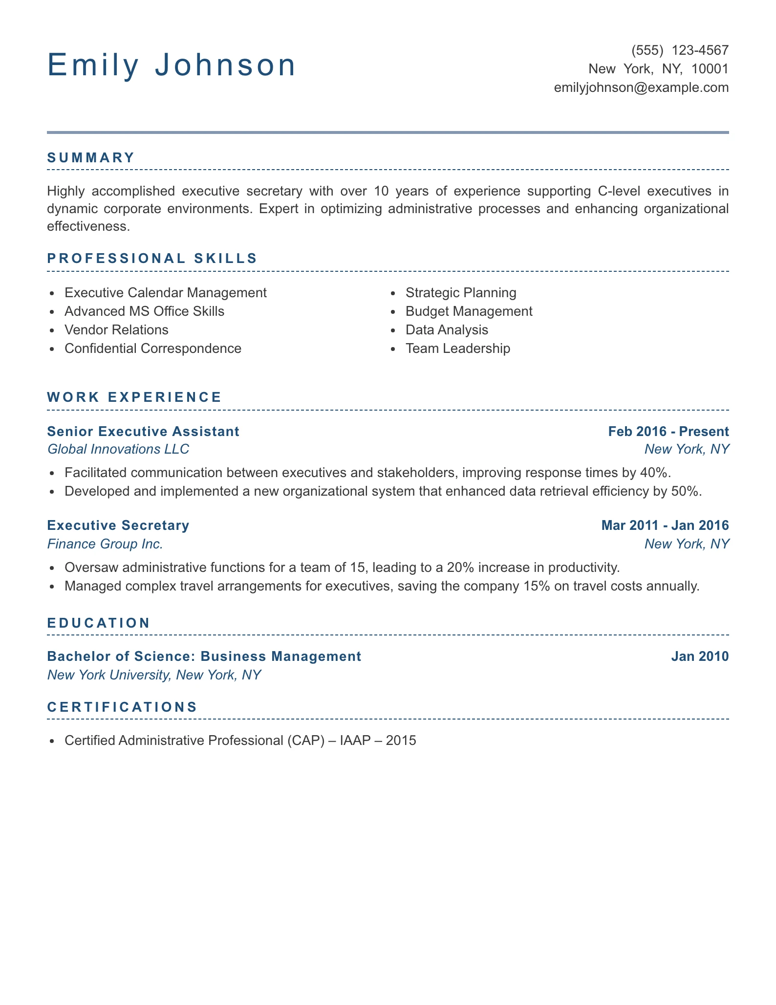 Senior Level Secretary Resume Example