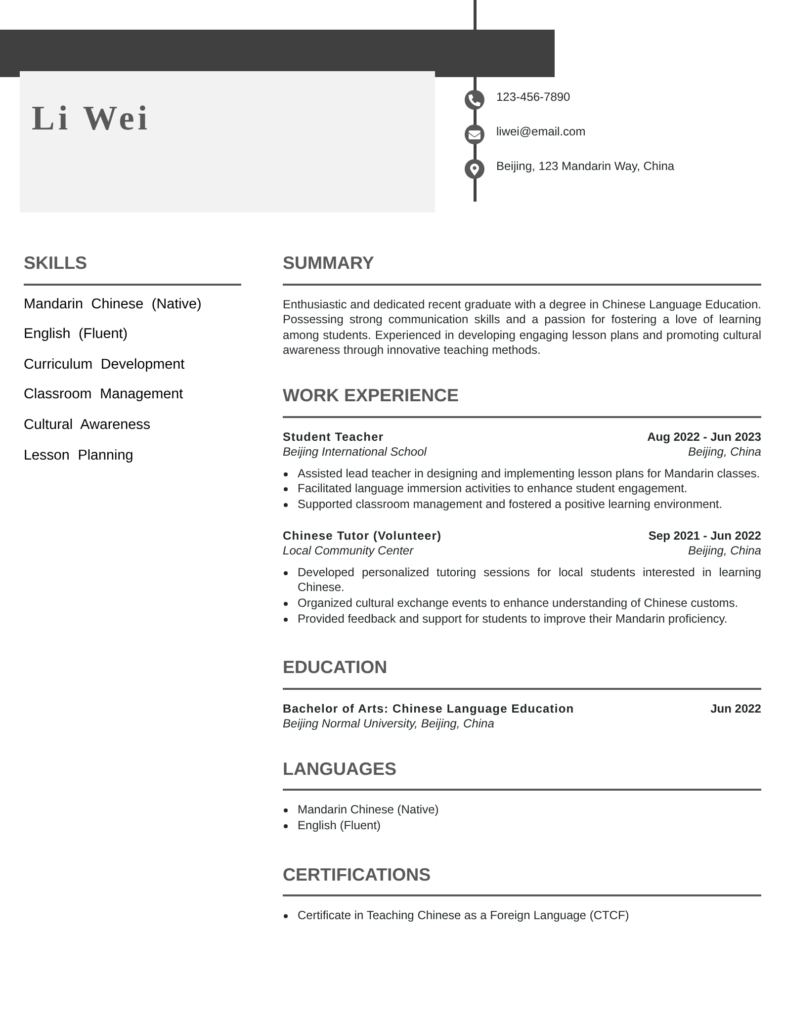 Entry-level Chinese teacher resume emphasizing education, bilingual skills, and early teaching experience.